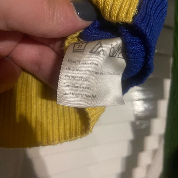 Akira/paxton Color Block Cropped Cardigan size medium - Picture 10 of 13